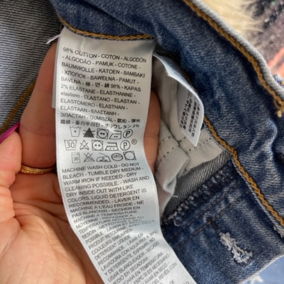 Levi's • 'Wedgie' Skinny Jean • Blue Distressed • 26 - Picture 10 of 13